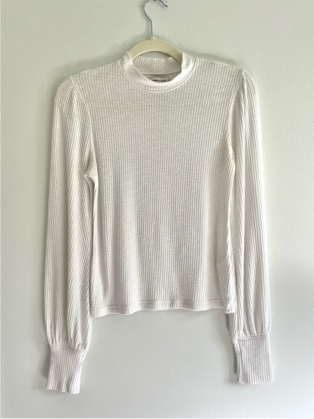 Abercrombie & Fitch White Ribbed Mock-Neck Balloon Long Sleeve Top Basic Casual
